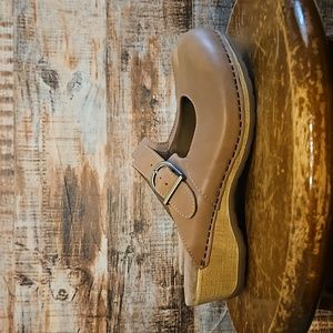 Dansko Women's Martina Mary Jane Clog Sand Leather Size 38